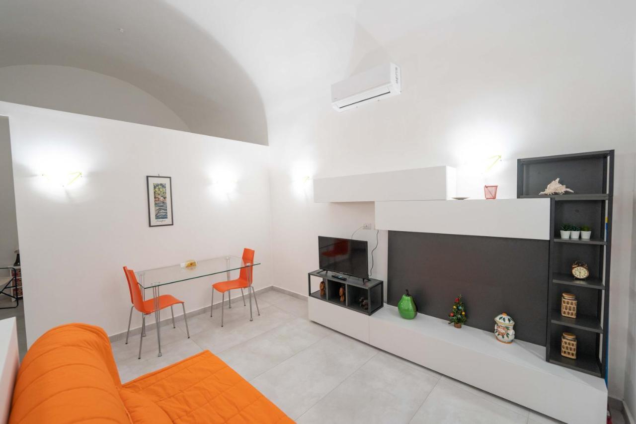 Appartement Vico Amico By Dimorra à Naples Extérieur photo